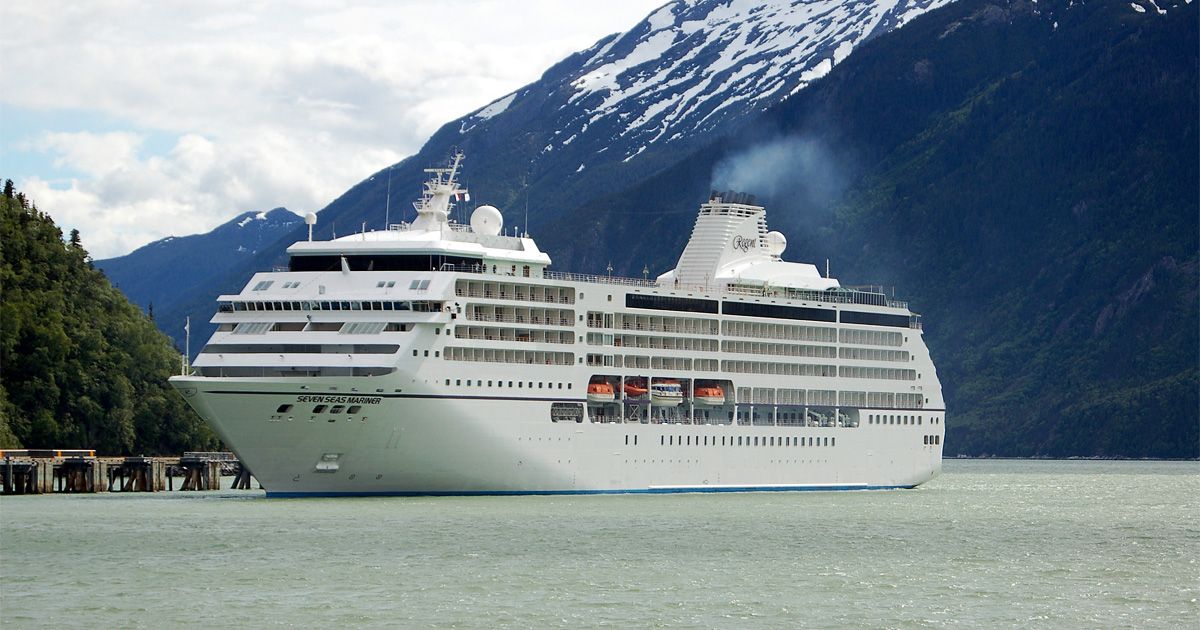 small alaska cruise ships